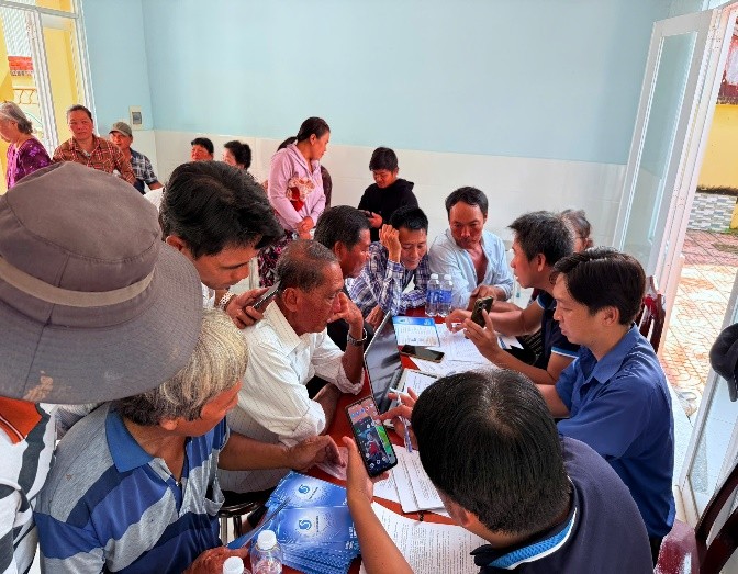 dmk031025_10.jpg (123 KB)