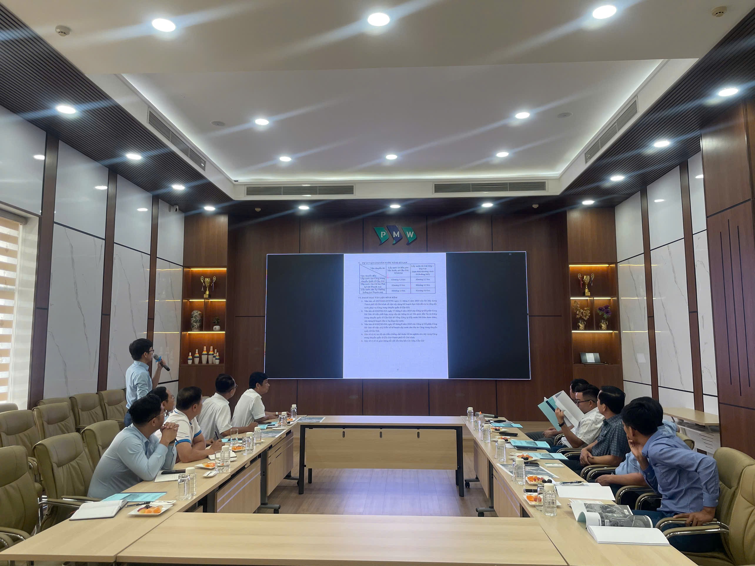 hochoiphumy_5.jpg (616 KB)